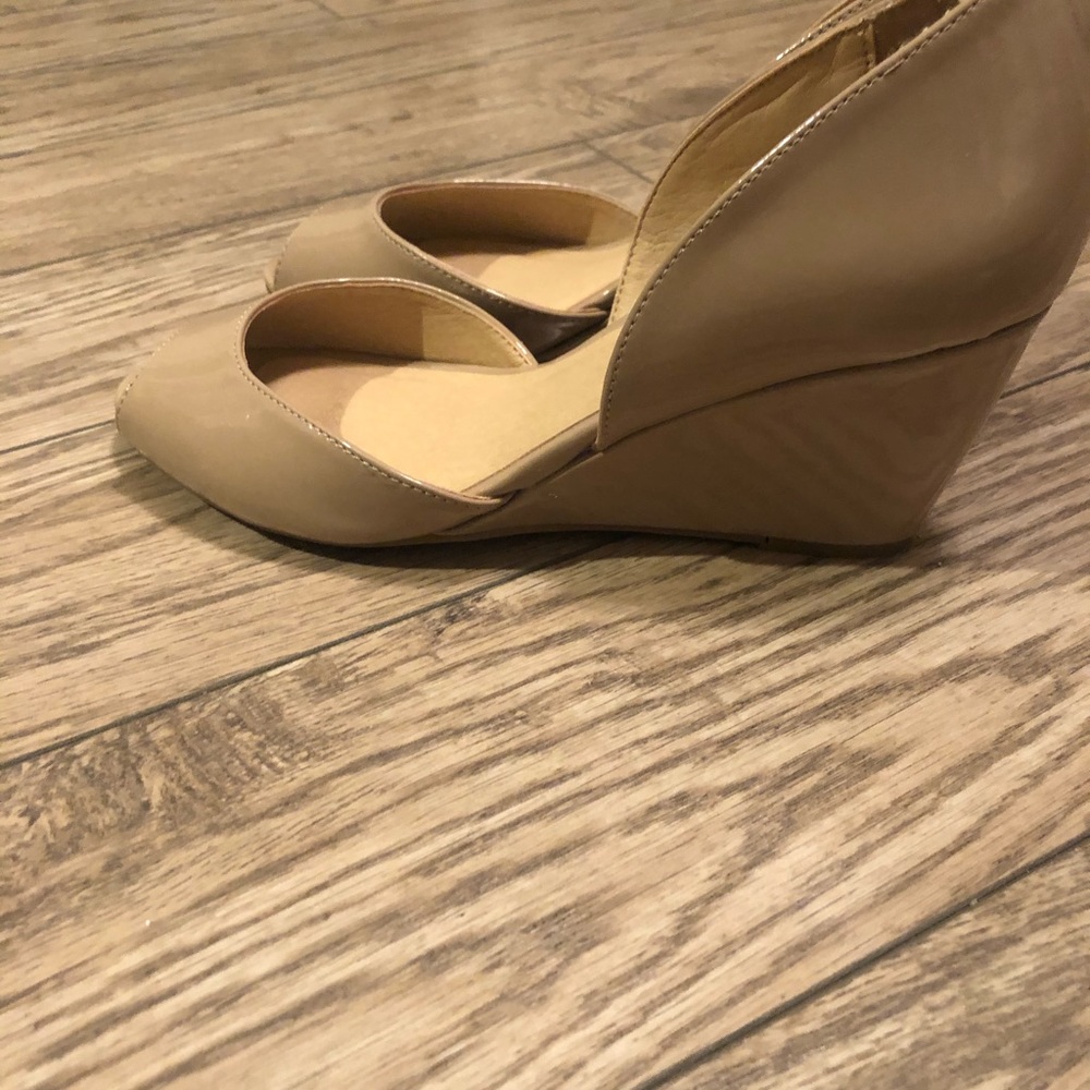 Nude peep toe wedges